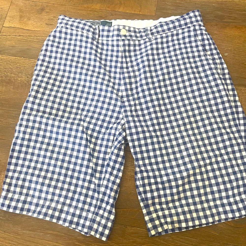 POLO BY RALPH LAUREN MENS GINGHAM SHORTS. NAVY/WHITE CHECK. WAIST 33”